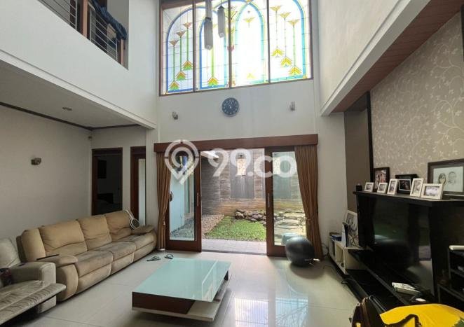 Rumah Elit Modern Tanpa Renovasi di Bandung Kota Bandung Rumah Elit Modern Tanpa Renovasi di Bandung Kota Bandung