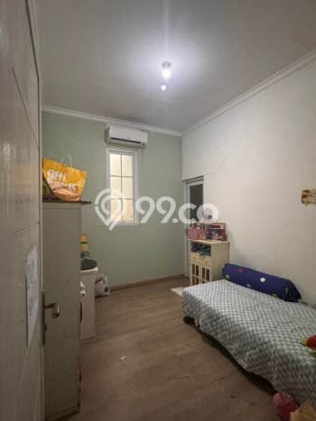 For Sale Rumah 4 Kamar Lokasi Strategis Nyaman dan Strategis di Kramat Jati For Sale Rumah 4 Kamar Lokasi Strategis Nyaman dan Strategis di Kramat Jati