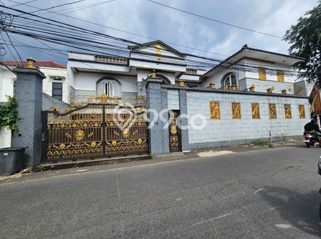 For Sale Rumah Mewah Exclusive di Beji, Depok For Sale Rumah Mewah Exclusive di Beji, Depok