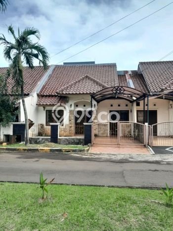 Rumah Luas Asri 3 KT Siap Pakai di Serpong Villa Melati Mas Tangerang Selatan Rumah Luas Asri 3 KT Siap Pakai di Serpong Villa Melati Mas Tangerang Selatan