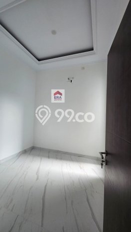 Rumah Elit LB 177m2 Siap Huni Desain Elegan di Meruya, Jakarta Barat Rumah Elit LB 177m2 Siap Huni Desain Elegan di Meruya, Jakarta Barat