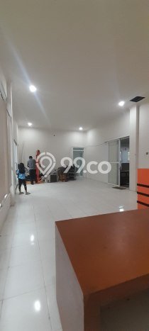 Gudang di , Luas 250m2m², Lokasi Komersial, Siap Operasional Gudang di , Luas 250m2m², Lokasi Komersial, Siap Operasional