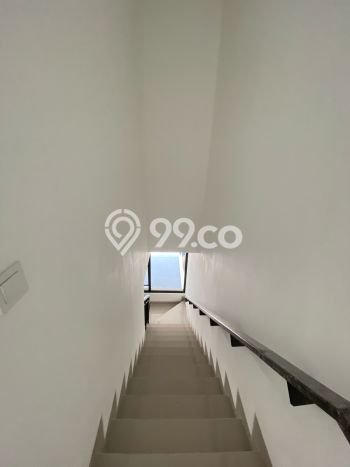 Rumah Strategis di , 2 KM, Area Tenang, LT 67m2m² LB 88m2m² Rumah Strategis di , 2 KM, Area Tenang, LT 67m2m² LB 88m2m²