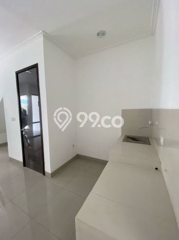 Rumah Strategis di , 2 KM, Area Tenang, LT 67m2m² LB 88m2m² Rumah Strategis di , 2 KM, Area Tenang, LT 67m2m² LB 88m2m²