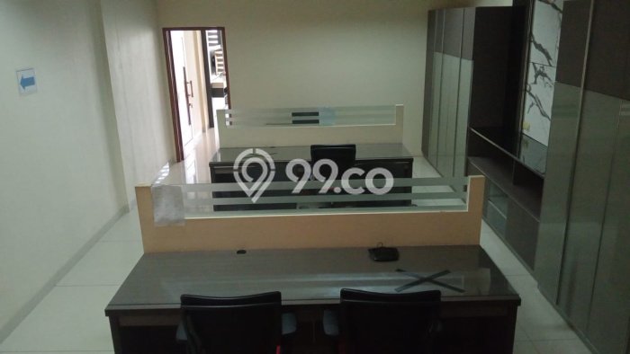 Ruko disewakan lokasi strategis Cempaka Putih Jakarta Pusat 150m2 Ruko disewakan lokasi strategis Cempaka Putih Jakarta Pusat 150m2