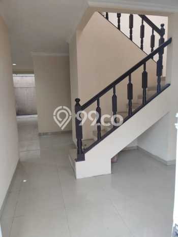 Rumah Luas Asri 4 KT Siap Huni di Lippo Karawaci Tangerang Rumah Luas Asri 4 KT Siap Huni di Lippo Karawaci Tangerang
