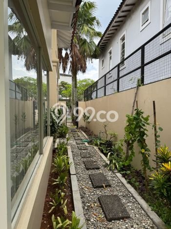 Disewakan! Rumah 4 Kamar Tidur &
4 Kamar Mandi di Lippo Karawaci, Tangerang Disewakan! Rumah 4 Kamar Tidur &
4 Kamar Mandi di Lippo Karawaci, Tangerang