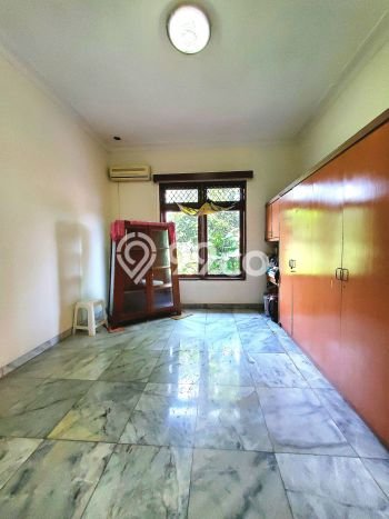 Rumah Mewah LB 300m2 Siap Pakai Desain Elegan di Ragunan, Jakarta Selatan Rumah Mewah LB 300m2 Siap Pakai Desain Elegan di Ragunan, Jakarta Selatan