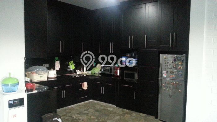Rumah Elit LB 600m2 Siap Pakai Desain Elegan di Kota Baru Parahyangan, Bandung Rumah Elit LB 600m2 Siap Pakai Desain Elegan di Kota Baru Parahyangan, Bandung