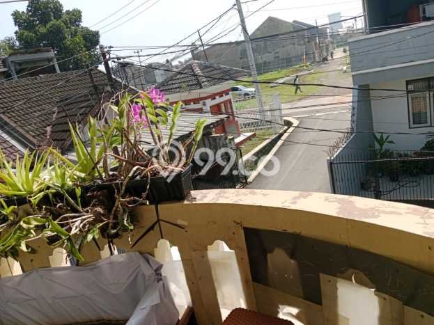 Rumah Luas Asri 2 KT Siap Huni di Cibaduyut Bandung Rumah Luas Asri 2 KT Siap Huni di Cibaduyut Bandung