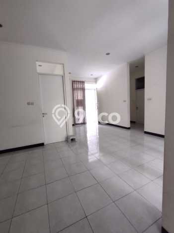 Rumah Minimalis 3 KT LT 170m2 di Taman Kopo Indah Rumah Minimalis 3 KT LT 170m2 di Taman Kopo Indah