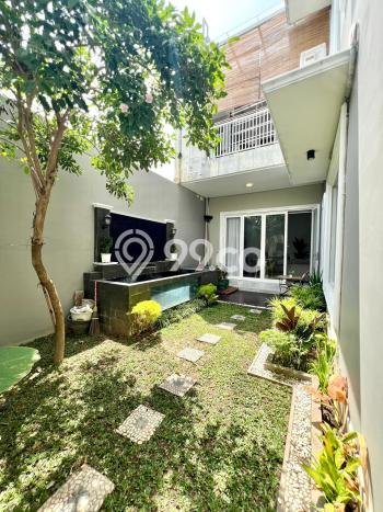 Rumah Eksklusif Siap Huni LT 186m2 di Depok, Sleman Rumah Eksklusif Siap Huni LT 186m2 di Depok, Sleman