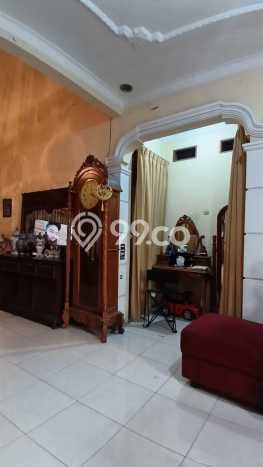 Rumah Strategis Modern Lb 180m2 di Ciputat, Tangerang Selatan Rumah Strategis Modern Lb 180m2 di Ciputat, Tangerang Selatan