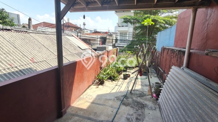 Rumah Mewah Dijual LT 245m2 di Mampang Prapatan, Jakarta Selatan Rumah Mewah Dijual LT 245m2 di Mampang Prapatan, Jakarta Selatan