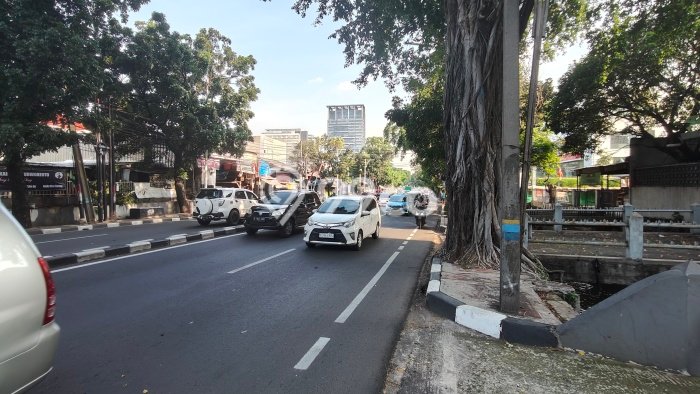 Ruko Bagus LT 69m2 LB 345m2 Dijual di Pasar Minggu Jakarta Selatan Ruko Bagus LT 69m2 LB 345m2 Dijual di Pasar Minggu Jakarta Selatan