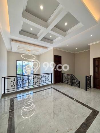 Siap Huni Rumah Mewah 5 Kamar di Jagakarsa Dekat ke Mana Pun Siap Huni Rumah Mewah 5 Kamar di Jagakarsa Dekat ke Mana Pun