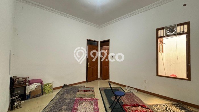 Lokasi strategis! Rumah siap huni disewakan di Tebet LB 316m2 Lokasi strategis! Rumah siap huni disewakan di Tebet LB 316m2
