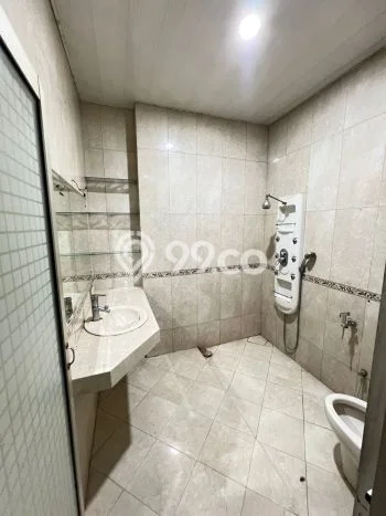 Rumah Sewa Jakarta Barat LT 120m2 LB 200m2 Kawasan Tanjung Duren Rumah Sewa Jakarta Barat LT 120m2 LB 200m2 Kawasan Tanjung Duren