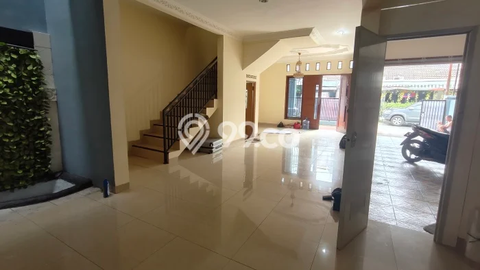 Disewakan Cepat Rumah Kondisi Bagus di Kawasan Tebet, Jakarta Selatan Disewakan Cepat Rumah Kondisi Bagus di Kawasan Tebet, Jakarta Selatan