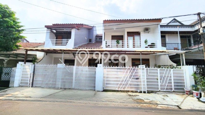 Lokasi strategis! Rumah siap pakai disewakan di Tebet LB 200m2 Lokasi strategis! Rumah siap pakai disewakan di Tebet LB 200m2