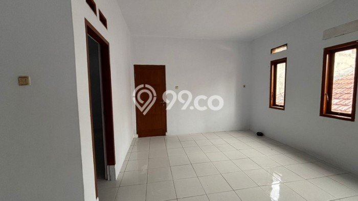Disewakan Segera Rumah Kondisi Baik di Area Tebet, Jakarta Selatan Disewakan Segera Rumah Kondisi Baik di Area Tebet, Jakarta Selatan
