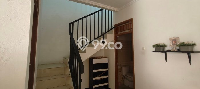 Siap Huni Rumah Mewah 5 Kamar di Tebet Dekat ke Mana Saja Siap Huni Rumah Mewah 5 Kamar di Tebet Dekat ke Mana Saja