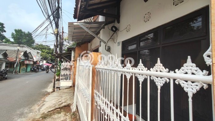 Dijual Rumah Strategis Bagus Punya 6 KT di Mampang Prapatan Jakarta Selatan SHM Dijual Rumah Strategis Bagus Punya 6 KT di Mampang Prapatan Jakarta Selatan SHM