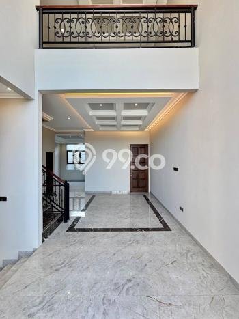 Siap Huni Rumah Mewah 5 Kamar di Jagakarsa Dekat ke Mana Pun Siap Huni Rumah Mewah 5 Kamar di Jagakarsa Dekat ke Mana Pun