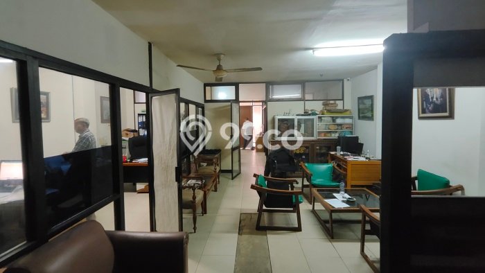Disewakan Rumah Konsep Modern di Tebet Jakarta Selatan dengan 3 KT Disewakan Rumah Konsep Modern di Tebet Jakarta Selatan dengan 3 KT