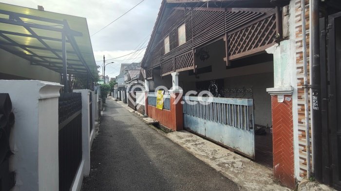 Hunian Eksklusif Dijual LT 135m2 di Tebet, Jakarta Selatan Hunian Eksklusif Dijual LT 135m2 di Tebet, Jakarta Selatan