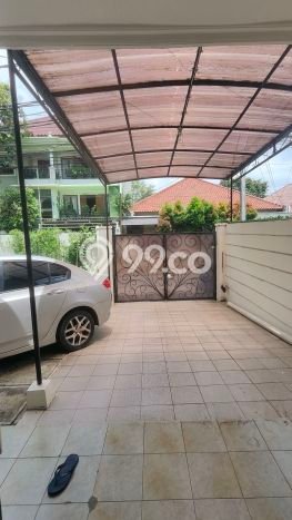 Lokasi strategis! Rumah siap huni dikontrakkan di Tebet LB 150m2 Lokasi strategis! Rumah siap huni dikontrakkan di Tebet LB 150m2
