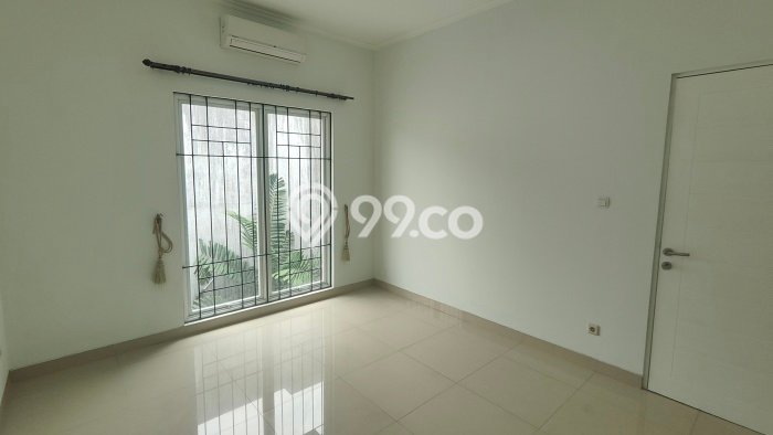 Disewakan Cepat Rumah Kondisi Baik di Area Tebet, Jakarta Selatan Disewakan Cepat Rumah Kondisi Baik di Area Tebet, Jakarta Selatan