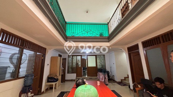 Lokasi strategis! Rumah siap huni disewakan di Tebet LB 316m2 Lokasi strategis! Rumah siap huni disewakan di Tebet LB 316m2