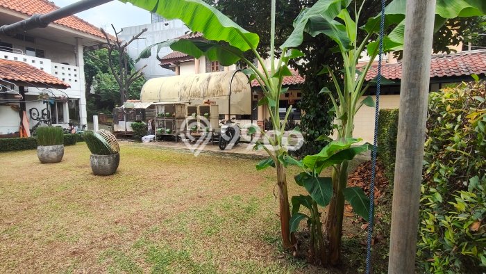 Rumah Elit Modern Tanpa Renovasi di Cipete Jakarta Selatan Rumah Elit Modern Tanpa Renovasi di Cipete Jakarta Selatan