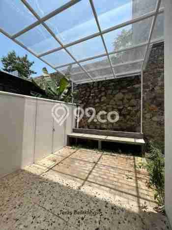 Rumah Area Strategis di Ciwaruga, Bandung, LT 93m2m² LB 86m2m² Rumah Area Strategis di Ciwaruga, Bandung, LT 93m2m² LB 86m2m²