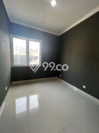 Disewakan Rumah Harga Terjangkau di BSD Green Wich Tangerang Punya 4 Kamar Tidur Disewakan Rumah Harga Terjangkau di BSD Green Wich Tangerang Punya 4 Kamar Tidur