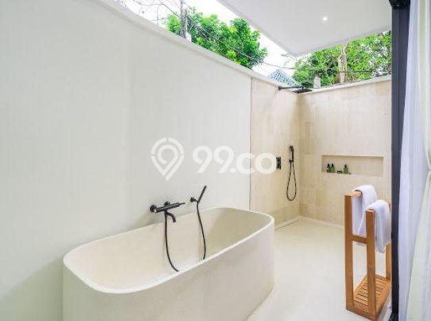 Vila Kawasan , Luas 400m2m², Posisi Strategis Vila Kawasan , Luas 400m2m², Posisi Strategis