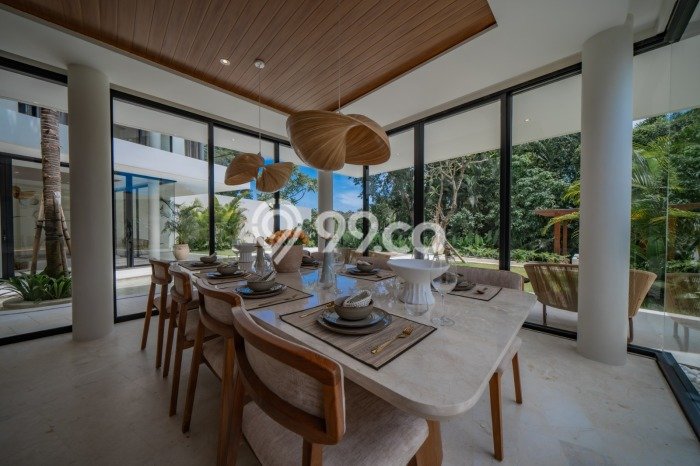 Peluang Bisnis! Vila Kawasan , Ukuran 575m2m², Lokasi Strategis dengan potensi meningkat Peluang Bisnis! Vila Kawasan , Ukuran 575m2m², Lokasi Strategis dengan potensi meningkat