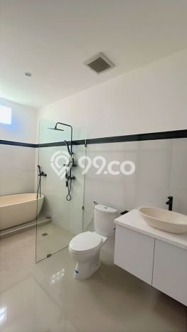 BISNIS POTENSIAL! Vila Kawasan , Luas 225m2m², ROI Tinggi BISNIS POTENSIAL! Vila Kawasan , Luas 225m2m², ROI Tinggi