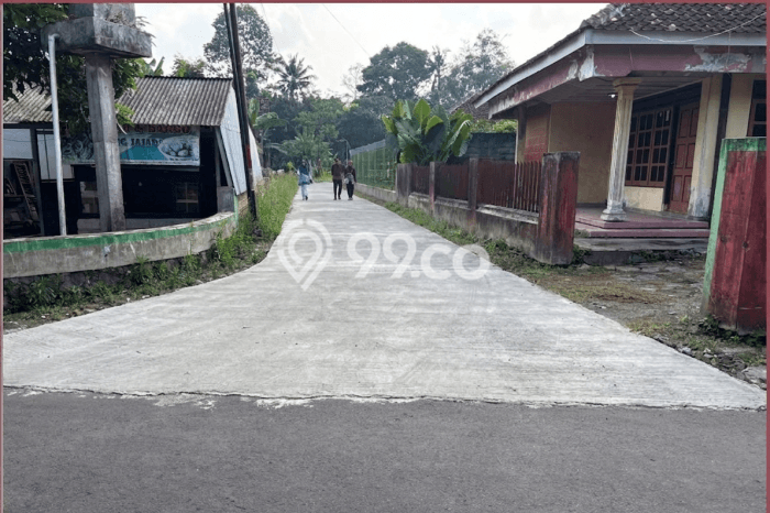 Jarang Ada! Tanah di Tempel Punya Luas 142m2 SHM Jarang Ada! Tanah di Tempel Punya Luas 142m2 SHM