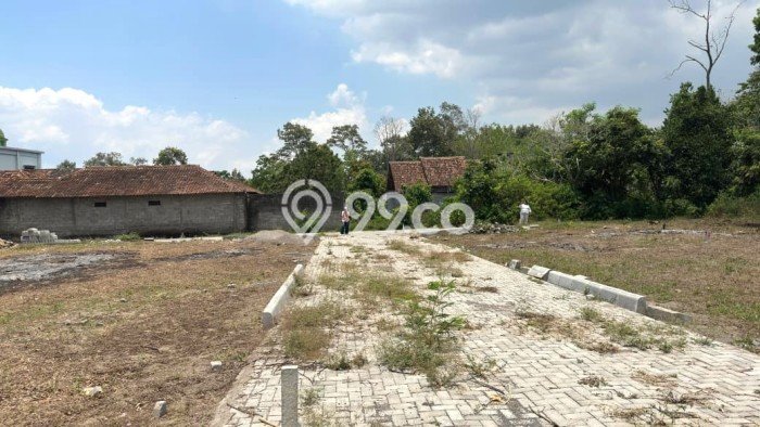 Tanah Dijual Lokasi Kalasan, Sleman dengan Luas Tanah 119m2 dan Status SHM Tanah Dijual Lokasi Kalasan, Sleman dengan Luas Tanah 119m2 dan Status SHM