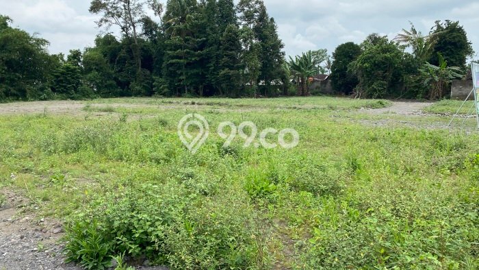 Dijual Tanah Lokasi Strategis Kawasan , Luas 100m2m², Akses Yogyakarta, Yogyakarta Dijual Tanah Lokasi Strategis Kawasan , Luas 100m2m², Akses Yogyakarta, Yogyakarta