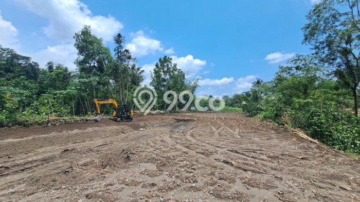 Tanah Lokasi Potensial di Ngaglik, Luas 100m2m², Akses ke Pusat Kota Tanah Lokasi Potensial di Ngaglik, Luas 100m2m², Akses ke Pusat Kota