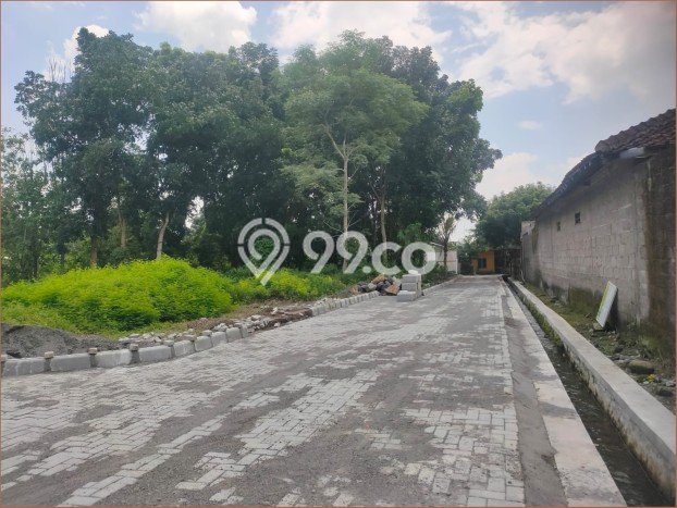 Lahan Strategis di Kalasan Dijual dengan Luas 119m2 Lahan Strategis di Kalasan Dijual dengan Luas 119m2