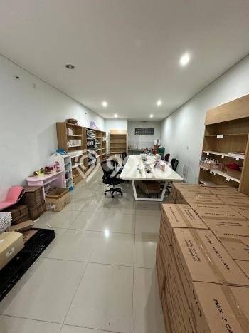 Unit Ruko Dijual di Tangerang LT 135m2 & LB 404m2 Unit Ruko Dijual di Tangerang LT 135m2 & LB 404m2