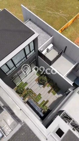 Rumah Luxury Modern Tanpa Renovasi di BSD Tangerang Rumah Luxury Modern Tanpa Renovasi di BSD Tangerang