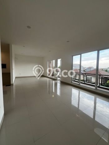 Dijual Rumah Mewah Elegan Dengan View Cantik di Alam Sutera, Tangerang Dijual Rumah Mewah Elegan Dengan View Cantik di Alam Sutera, Tangerang