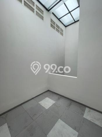 Dijual Rumah Modern 4 KT di BSD Nusaloka, Tangerang Dijual Rumah Modern 4 KT di BSD Nusaloka, Tangerang