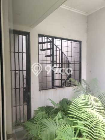 Rumah Luxury Modern Tanpa Renovasi di Gading Serpong Tangerang Rumah Luxury Modern Tanpa Renovasi di Gading Serpong Tangerang
