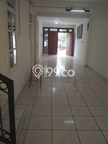 For Sale Hunian Rumah Terawat 4 KT di Kedoya, Jakarta Barat For Sale Hunian Rumah Terawat 4 KT di Kedoya, Jakarta Barat